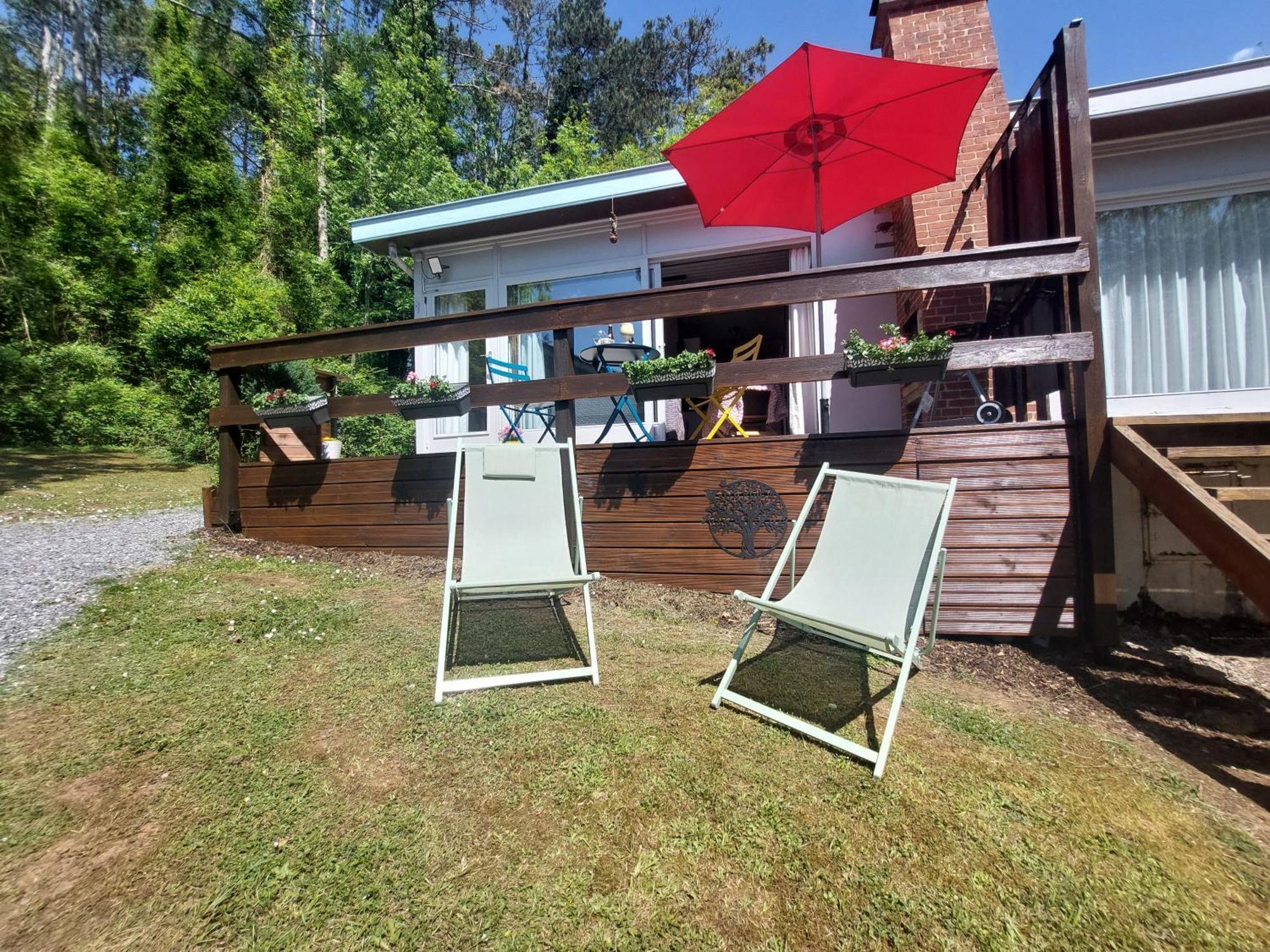 Le Petit Chalet - Bungalow Waulsort Dış mekan fotoğraf