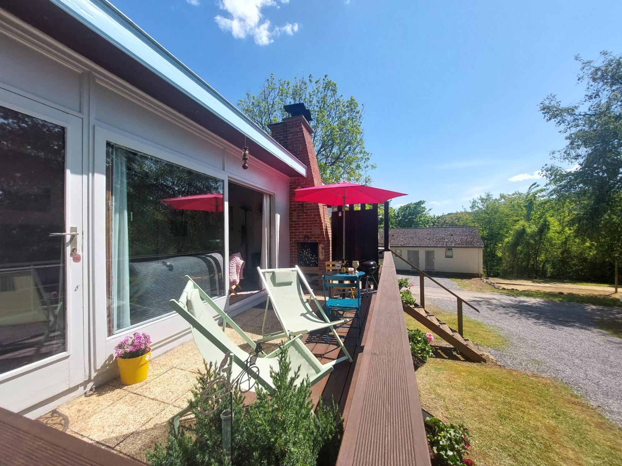 Le Petit Chalet - Bungalow Waulsort Dış mekan fotoğraf